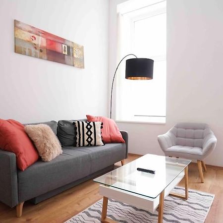 Modern Living In City Center - Fully Equipped Wenen Buitenkant foto