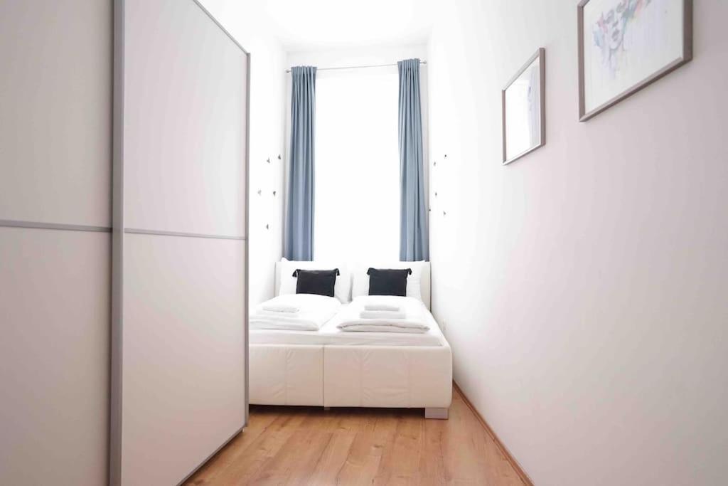 Modern Living In City Center - Fully Equipped Wenen Buitenkant foto